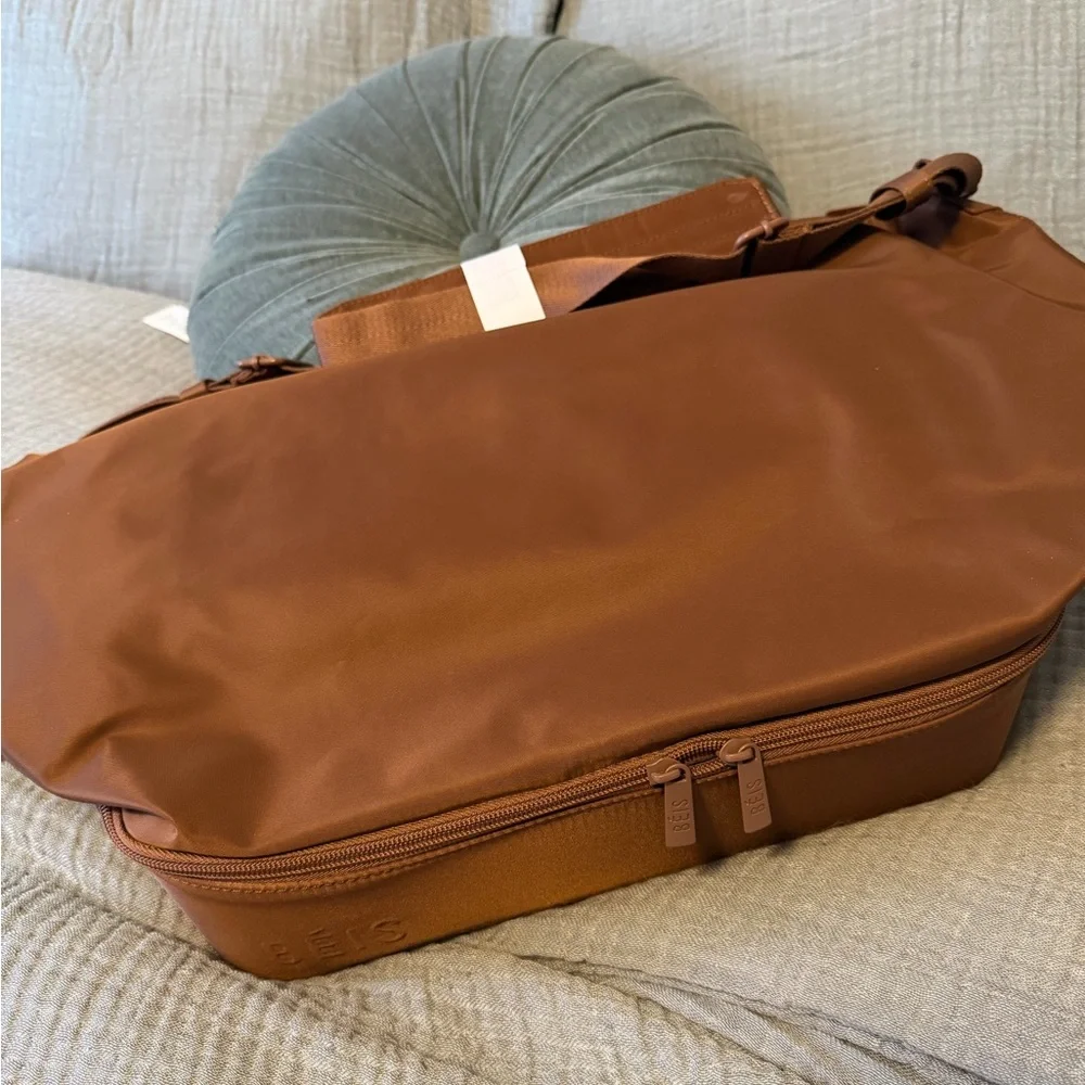 BEIS Crescent Weekender in Maple - Picture 1 of 5
